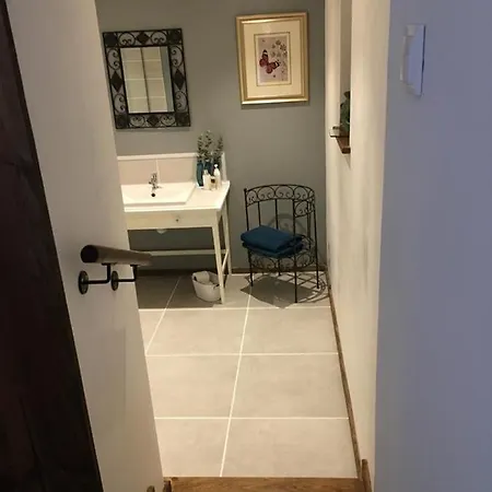 Bleu Lavande D'hotes Bed & Breakfast