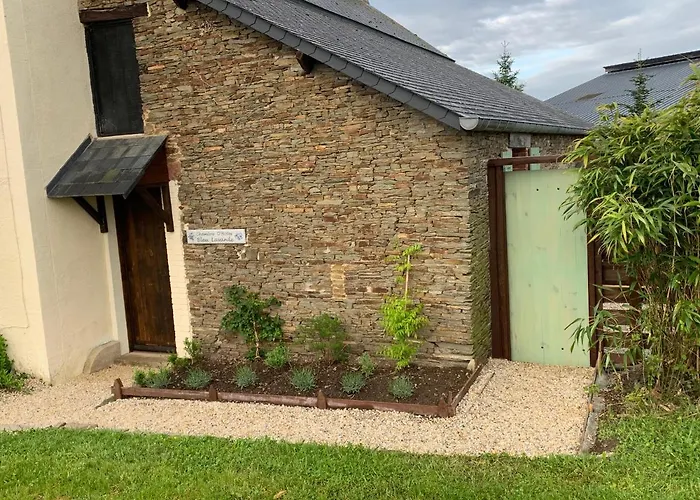 Bleu Lavande D'hotes Bed & Breakfast Madré